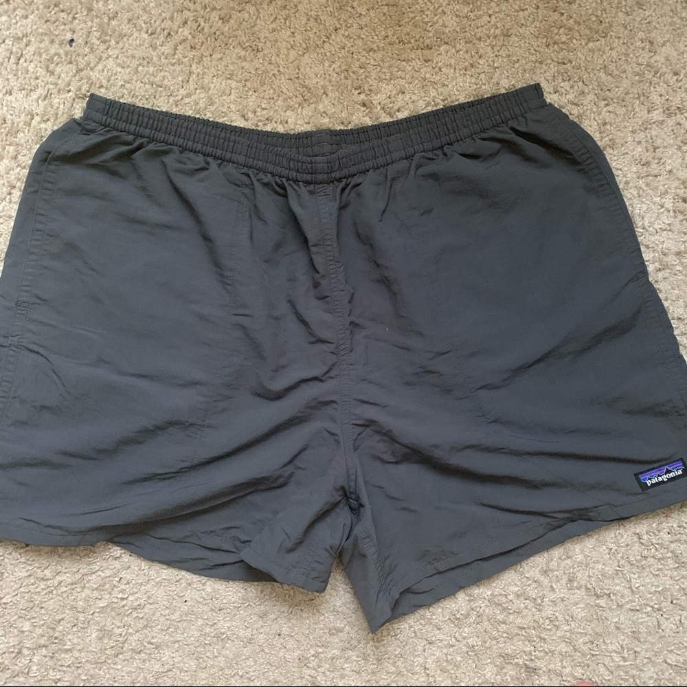 (2/$70 or 4/$140) Men’s Patagonia Baggies 5"